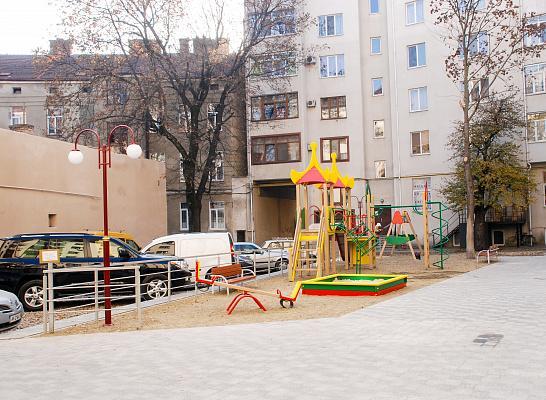 Travel Station Vandrerhjem Ivano-Frankivsk Eksteriør bilde